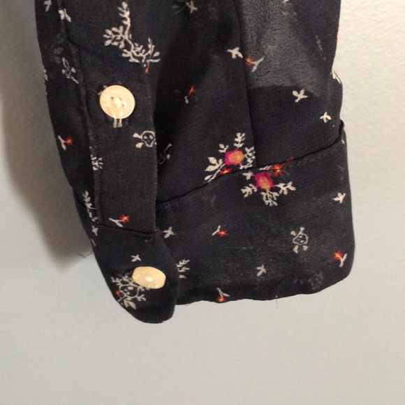 Aeropostale Sheer Button Up Blouse Size Large - Picture 4 of 8